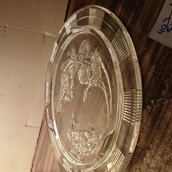 Vintage 1939s Federal Glass Sharon Cabbage Rise Cake Plate - Picture 2 of 3